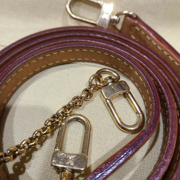 Sold - Picture 3 of 8